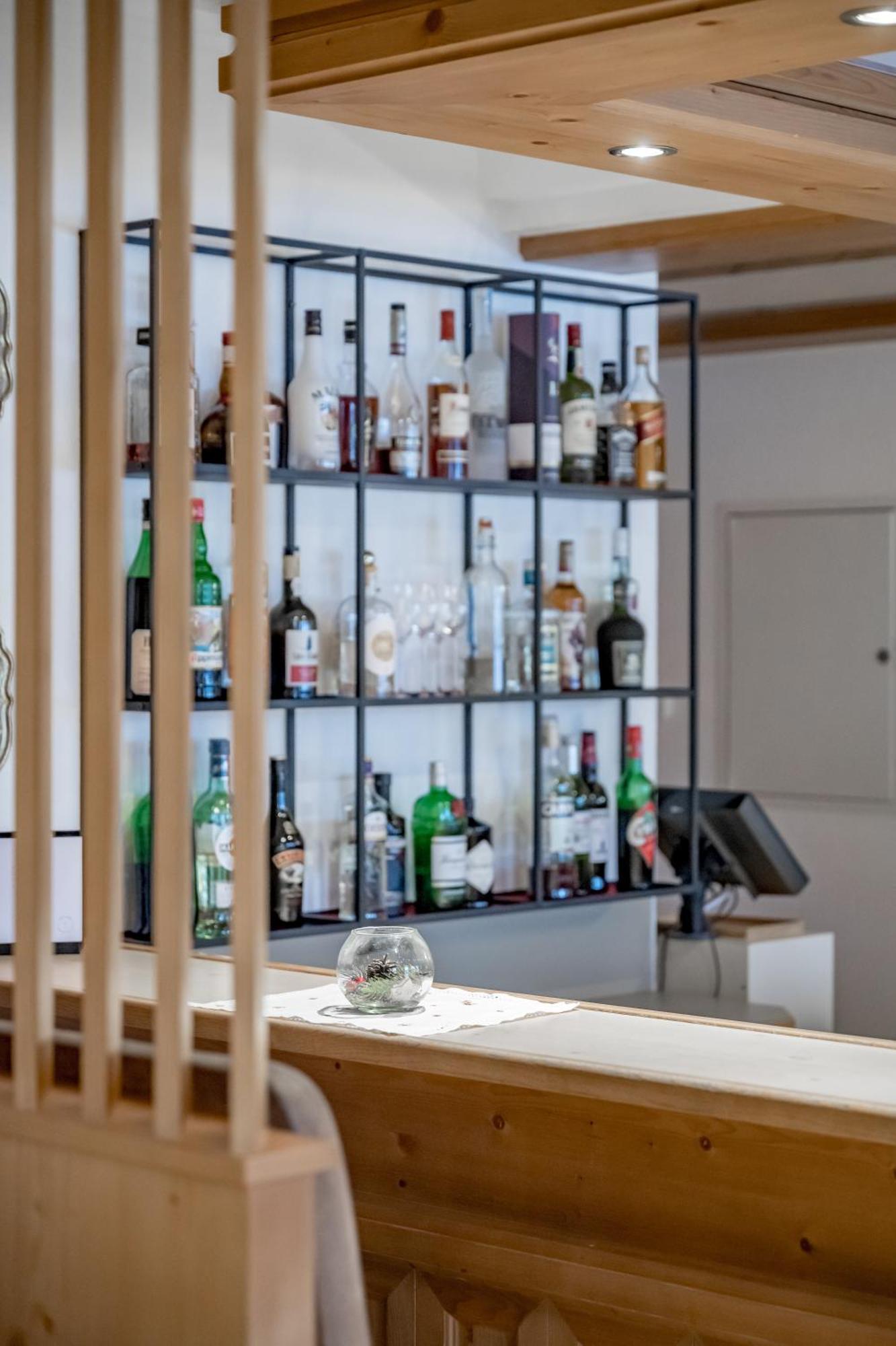 Tilia Living - B&B Mit Dem Komfort Eines Kleinen, Feinen Hotels Ried im Oberinntal Ngoại thất bức ảnh