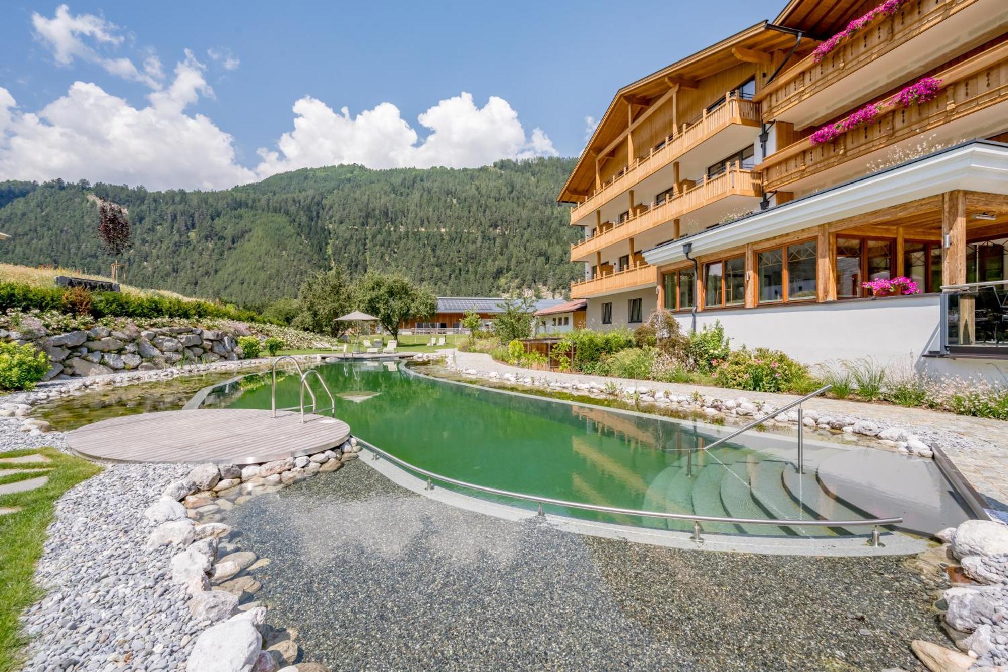 Tilia Living - B&B Mit Dem Komfort Eines Kleinen, Feinen Hotels Ried im Oberinntal Ngoại thất bức ảnh